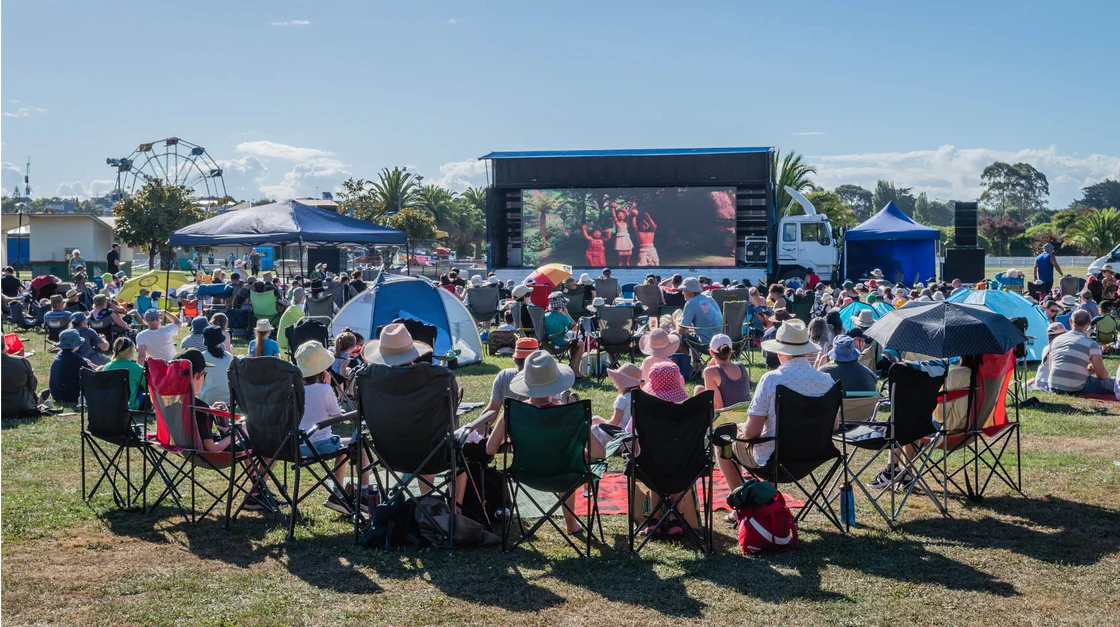 Seaside festival movies on the bay